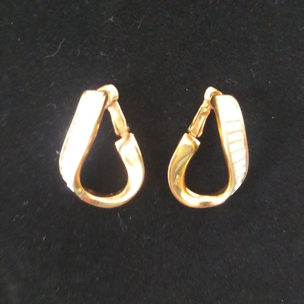 Swarovski Infinity Drop Crystal Earrings Baguettes Goldtone Comfort-Clip Mint